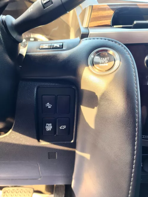 Lexus Lx570 5.7L Petrol V8 2020 Model Year Black Color Exterior