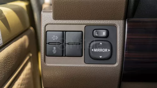 TOYOTA LAND CRUISER LC79 SC 2.8L 2025 MODEL YEAR BEIGE COLOR EXTERIOR