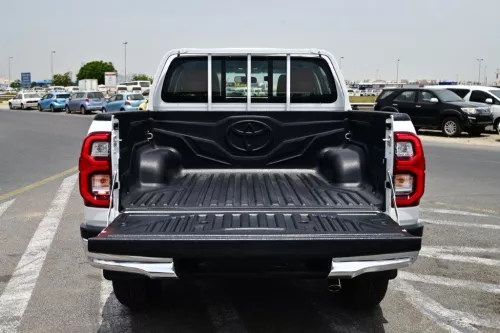 TOYOTA HILUX 2025 MODEL YEAR DOUBLE CAB PICKUP VX EXCL WHITE COLOR EXTERIOR