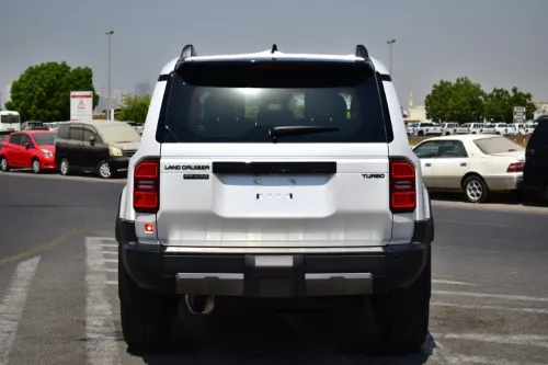 TOYOTA PRADO 2025 MODEL YEAR LUXURY 2.4L PETROL EURO 4 WHITE COLOR EXTERIOR
