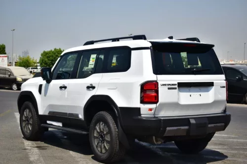 TOYOTA PRADO 2025 MODEL YEAR LUXURY 2.4L PETROL EURO 4 WHITE COLOR EXTERIOR