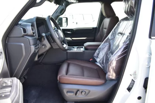 TOYOTA PRADO 2025 MODEL YEAR LUXURY 2.4L PETROL EURO 4 WHITE COLOR EXTERIOR