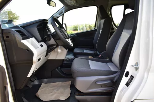 TOYOTA HIACE 2026 MODEL YEAR HIGHROOF DX 3.5L PETROL 13 SEATER MANUAL