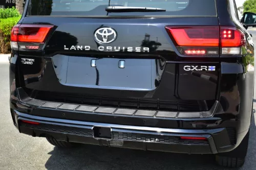 TOYOTA LANDCRUISER 2025 MODEL YEAR 300 GXR+ 3.3L TWIN TURBO DIESEL BLACK COLOR 