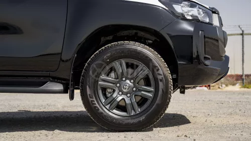 TOYOTA HILUX Double Cabin 2.4L 2026 MODEL YEAR BLACK COLOR EXTERIOR