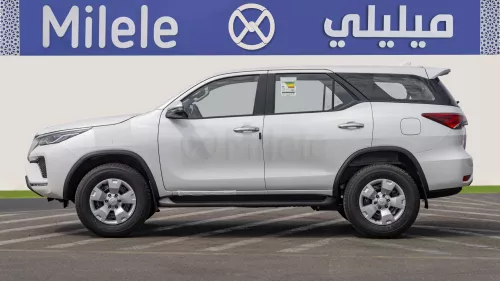TOYOTA FORTUNER 2.7L 2025 MODEL YEAR WHITE COLOR EXTERIOR