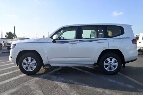 TOYOTA LAND CRUISER 300 GXR 2025 MODEL YEAR DIESEL TWIN TURBO WHITE COLOR