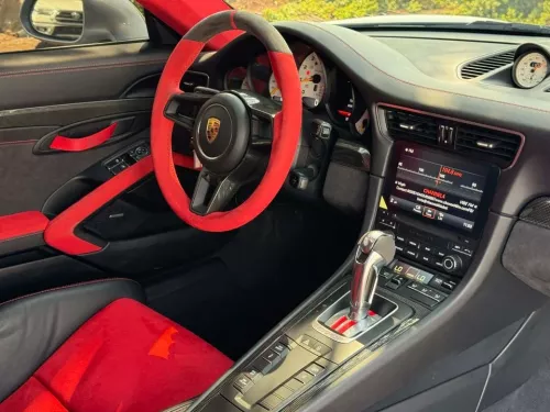 Porsche 911 GT2 RS 3.8L GCC Specs V6 2018 Model Year Silver Color Exterior