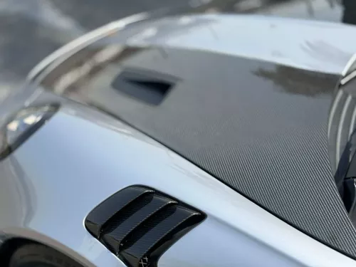 Porsche 911 GT2 RS 3.8L GCC Specs V6 2018 Model Year Silver Color Exterior