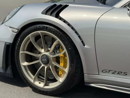 Porsche 911 GT2 RS 3.8L GCC Specs V6 2018 Model Year Silver Color Exterior