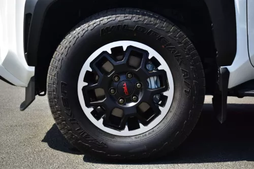 TOYOTA 4RUNNER TRD 2025 MODEL YEAR OFF ROAD PREMIUM 2.4L WHITE COLOR EXTERIOR