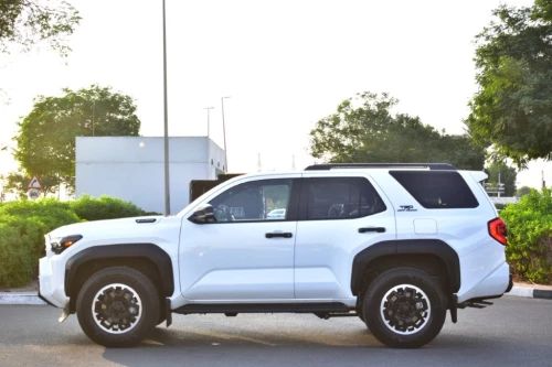 TOYOTA 4RUNNER TRD 2025 MODEL YEAR OFF ROAD PREMIUM HYBRID WHITE COLOR