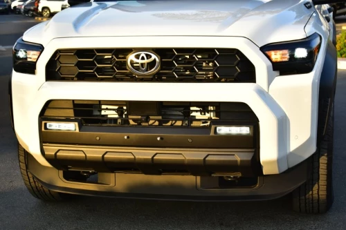 TOYOTA 4RUNNER TRD 2025 MODEL YEAR OFF ROAD PREMIUM HYBRID WHITE COLOR