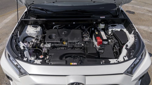 TOYOTA RAV4 XLE 2.0L 2025 MODEL YEAR WHITE COLOR EXTERIOR