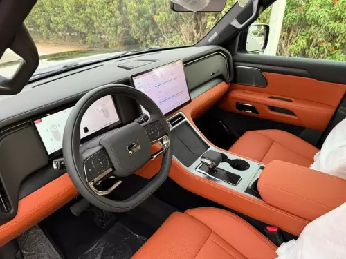 ROX 01 VIP 1.5L Hybrid 2025 Model Year BLack Color Exterior