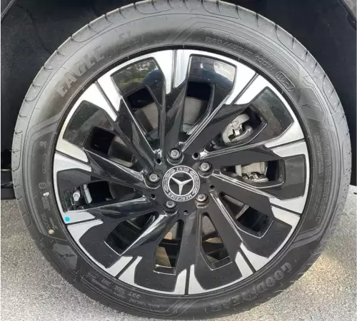 Mercedes-Benz V300 Avantgarde 2025 Model Year Black Color Exterior 