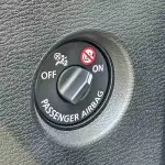 Mitsubishi L200 GLX 2.4L Petrol 2025 Model Year Silver Color Exterior - Thumbnail 7