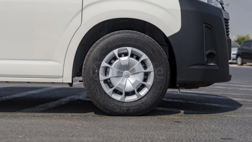 TOYOTA HIACE HR HIGH ROOF 2.8L 2026 MODEL YEAR WHITE COLOR EXTERIOR