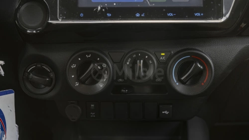 TOYOTA HILUX DC 2.4L 2025 MODEL YEAR SILVER COLOR EXTERIOR