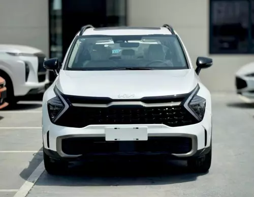 Kia Sportage 2.0L HEV 2025 Model Year White Color Exterior