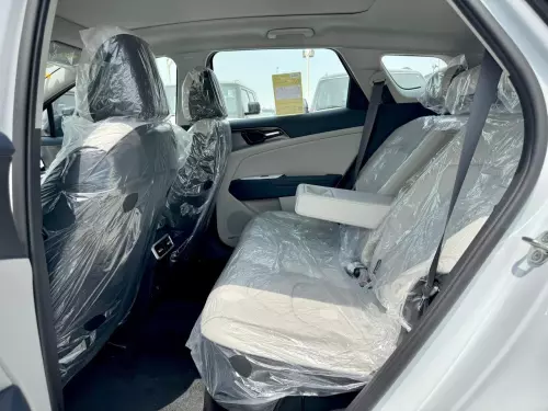 Kia Sportage 2.0L HEV 2025 Model Year White Color Exterior