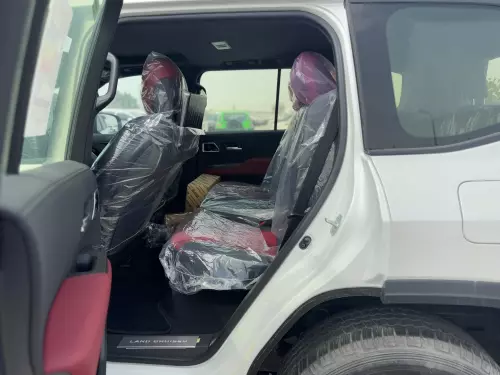TOYOTA LAND CRUISER GR SPORT 3.3L 2025 MODEL YEAR WHITE COLOR EXTRIOR