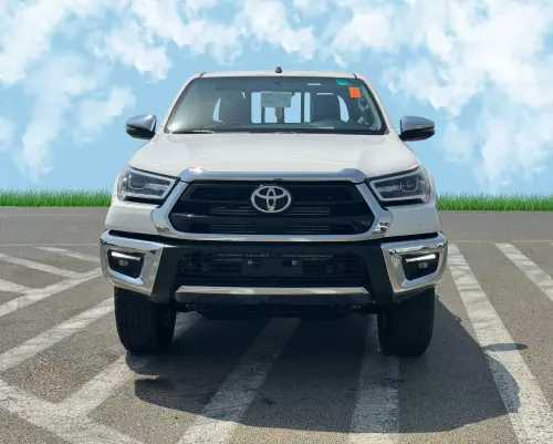TOYOTA HILUX 2.7L GCC SPECS 2025 MODEL YEAR WHITE COLOR EXTERIOR