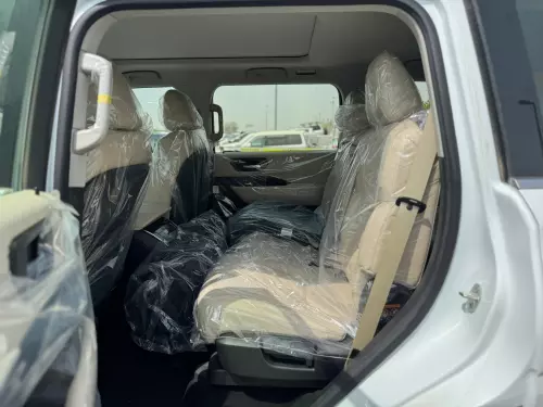 NISSAN PATROL LE T2 GCC SPECS 2025 MODEL YEAR WHITE COLOR EXTERIOR