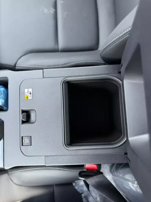 TOYOTA PRADO 2024 MODEL YEAR GCC SPECS 2.8L TURBO WHITE COLOR EXTERIOR