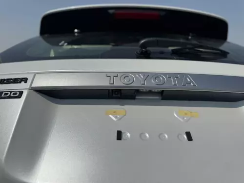 TOYOTA PRADO 2024 MODEL YEAR GCC SPECS 2.8L TURBO WHITE COLOR EXTERIOR