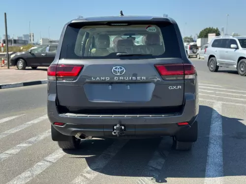 TOYOTA LAND CRUISER 4.0L GCC SPECS 2025 MODEL YEAR GRAY COLOR
