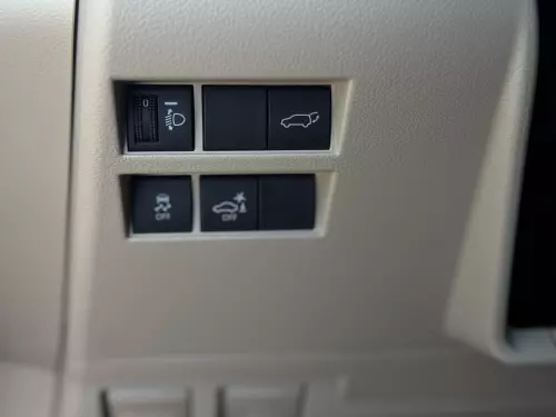 TOYOTA LAND CRUISER 4.0L GCC SPECS 2025 MODEL YEAR GRAY COLOR