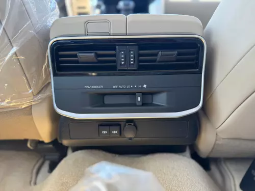 TOYOTA LAND CRUISER 4.0L GCC SPECS 2025 MODEL YEAR GRAY COLOR