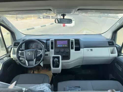 TOYOTA HIACE 2025 GCC 3.5L CARGO