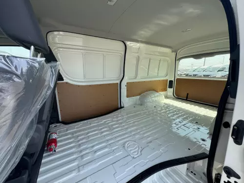 TOYOTA HIACE 2025 GCC 3.5L CARGO