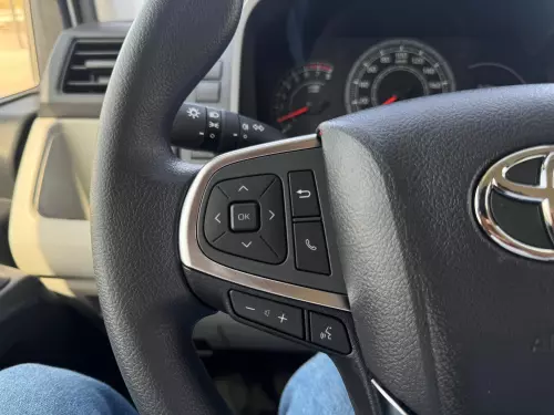 TOYOTA HIACE 2025 GCC 3.5L CARGO
