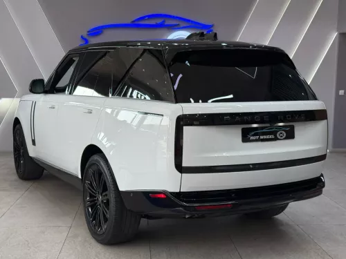 Range Rover Vogue SE P530 Petrol 2025 Model Year White Color