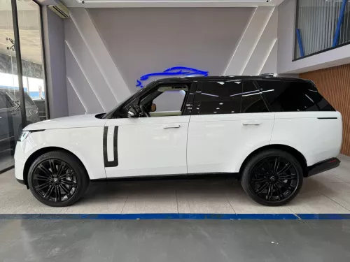 Range Rover Vogue SE P530 Petrol 2025 Model Year White Color