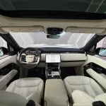 Range Rover Vogue SE P530 Petrol 2025 Model Year White Color - Thumbnail 13