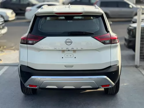 Nissan Xtrail SL 2.5L Petrol 4WD GCC Specs 2024 Model White Color Exterior