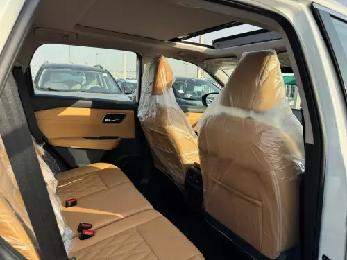 Nissan Xtrail SL 2.5L Petrol 4WD GCC Specs 2024 Model White Color Exterior