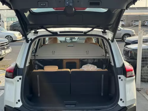 Nissan Xtrail SL 2.5L Petrol 4WD GCC Specs 2024 Model White Color Exterior