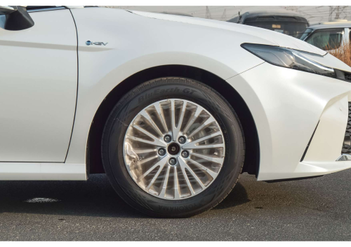 Toyota Camry Hybrid 2.5L 2025 Model Year White Color Exterior 