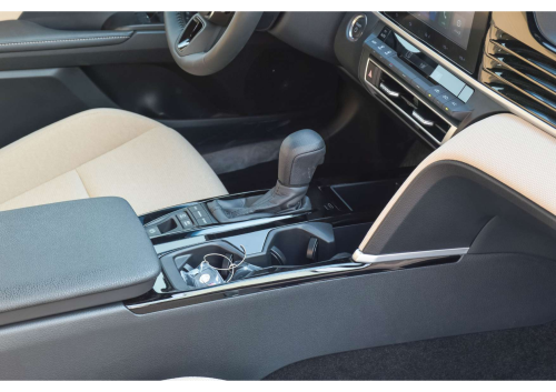 Toyota Camry Hybrid 2.5L 2025 Model Year White Color Exterior 