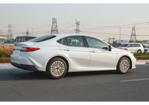 Toyota Camry Hybrid 2.5L 2025 Model Year White Color Exterior 