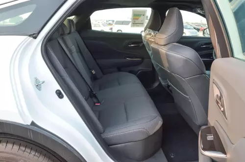 Toyota Crown 2.5L Hybrid 2025 Model Year White Color Exterior