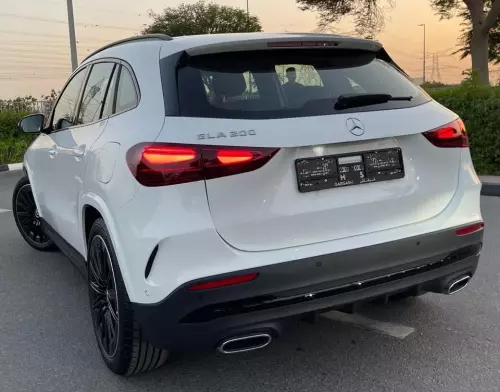 Mercedes-Benz GLA 200 Premium 1.4L AMG 2025 Model Year White Color Exterior 