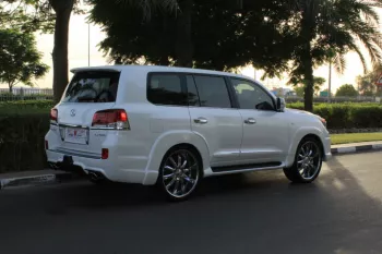 Lexus LX 570 2009 GCC Specs