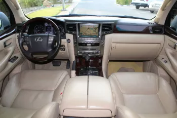 Lexus LX 570 2009 GCC Specs