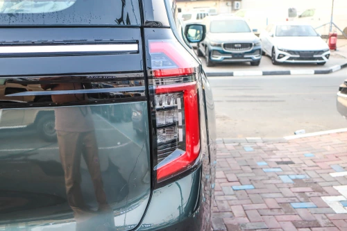 Nissan Petrol SE 3.5L Petrol 2025 Model Year Green Color Exterior 